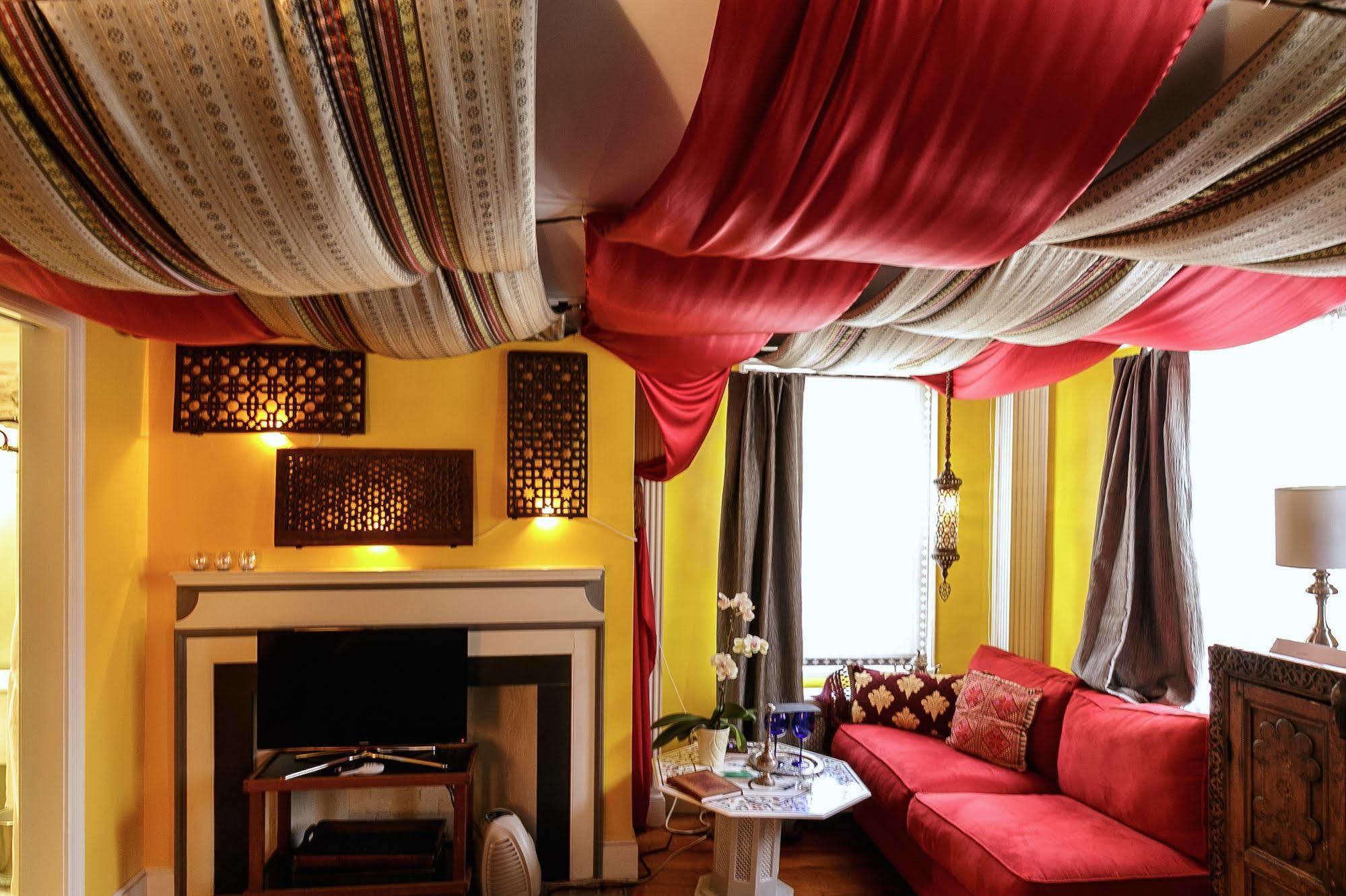 Moroccan Boutique Guest House Boston Exterior photo