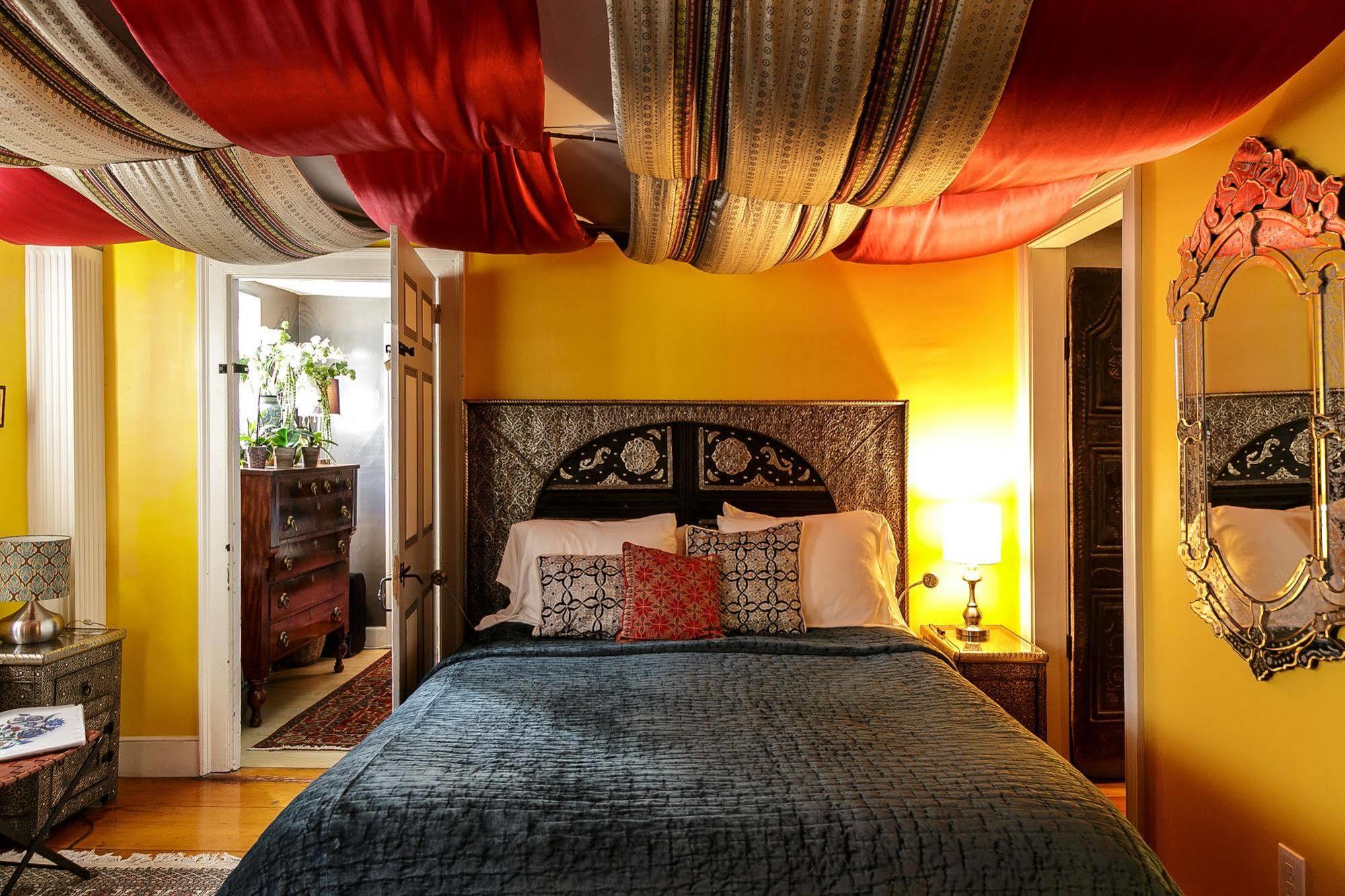 Moroccan Boutique Guest House Boston Exterior photo